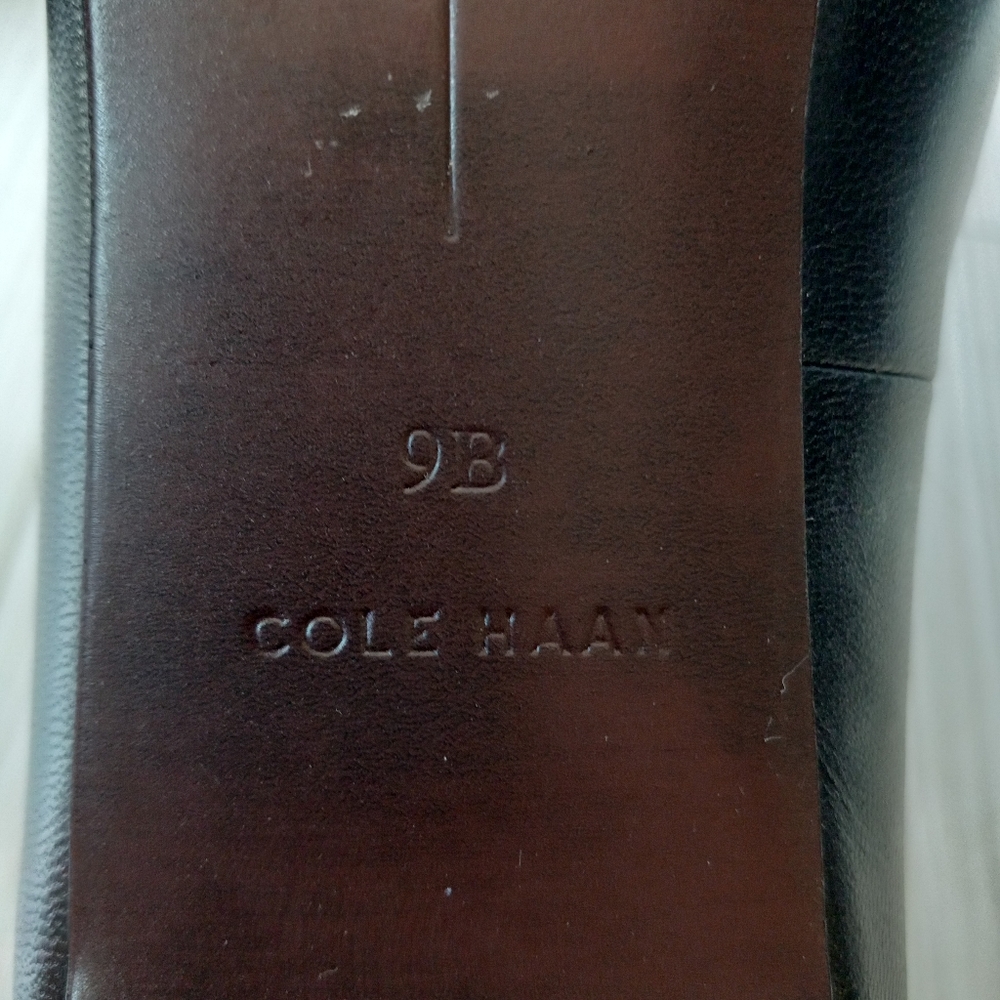 Cole Haan Classic Leather Heel Pump - Picture 9 of 9